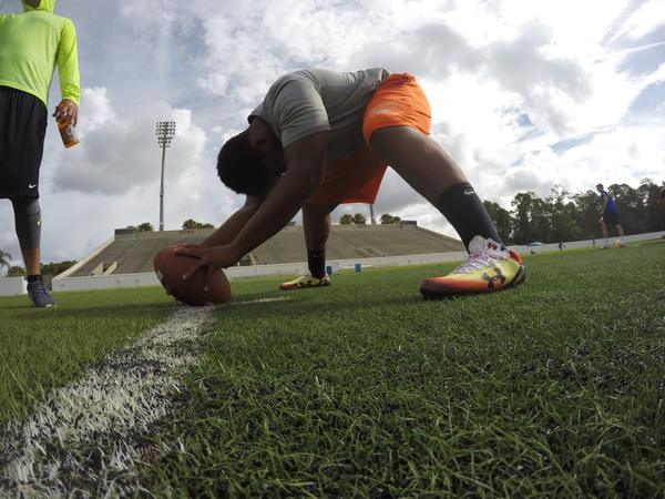 Demarco Terry in his long-snap stance